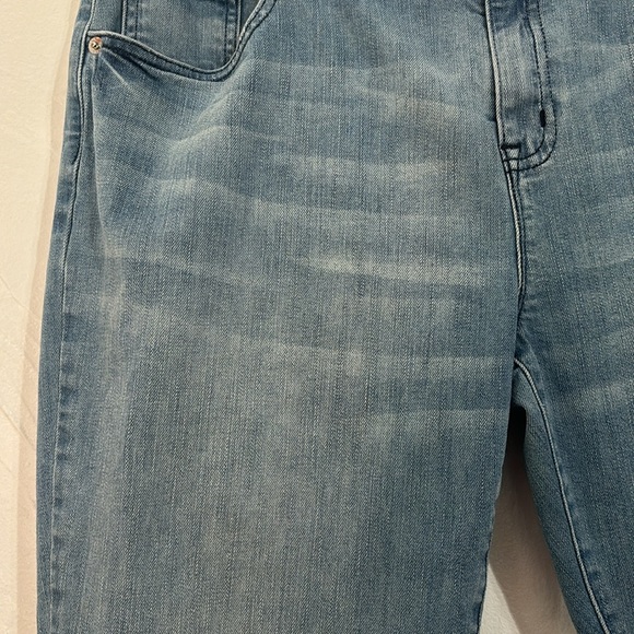 Michael Kors women’s cropped jeans - Picture 2 of 6